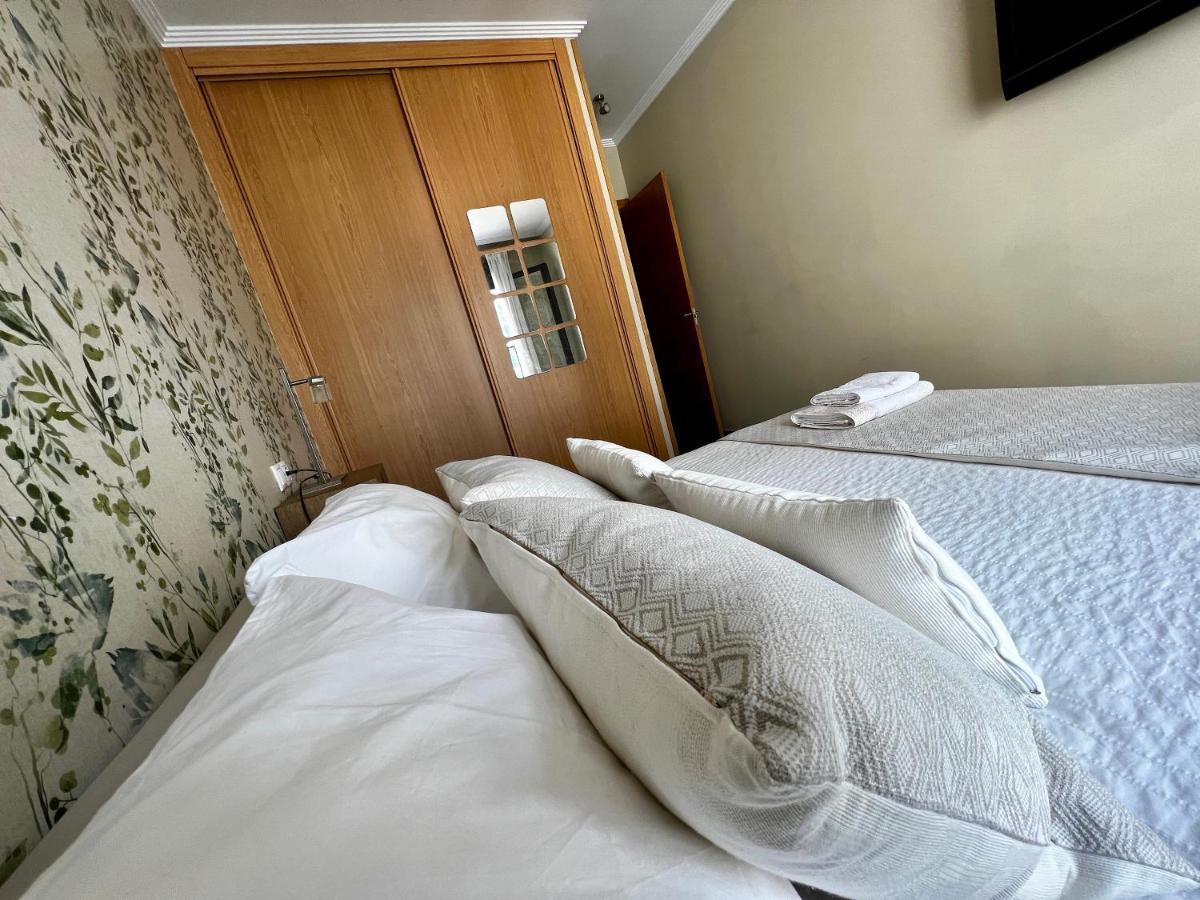 Giralda 2 Apartment Ponteareas Ngoại thất bức ảnh